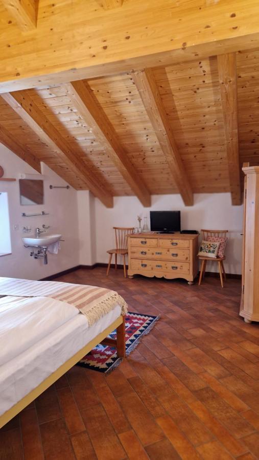 Weisses Kreuz - Crusch Alva Bed & Breakfast Samedan Exterior foto