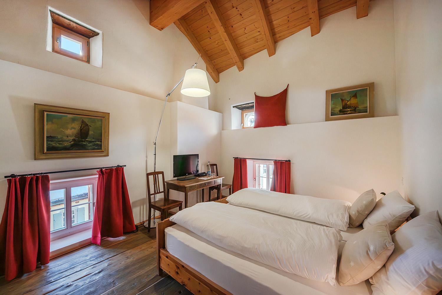 Weisses Kreuz - Crusch Alva Bed & Breakfast Samedan Exterior foto